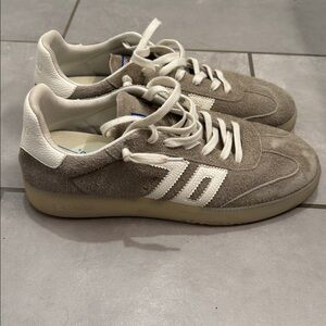 Back 70 LKE NEW Beige and White Suede Sneakers - size 46≈12.5 men’s